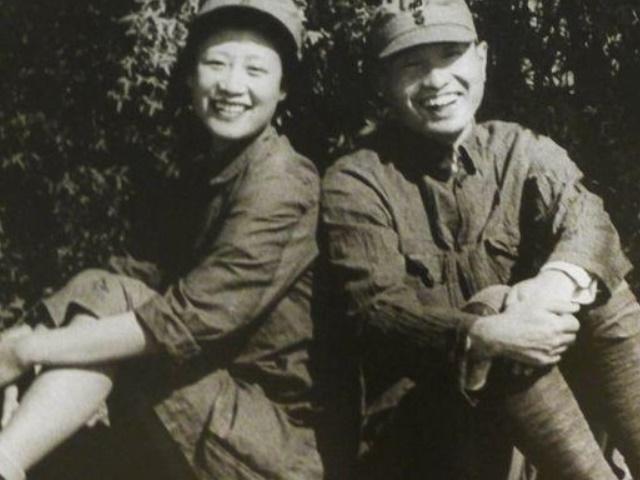 國防部長是干什么的，職責(zé)與重要性解析，國防部長職責(zé)與重要性解析，守護國家安全的重要角色