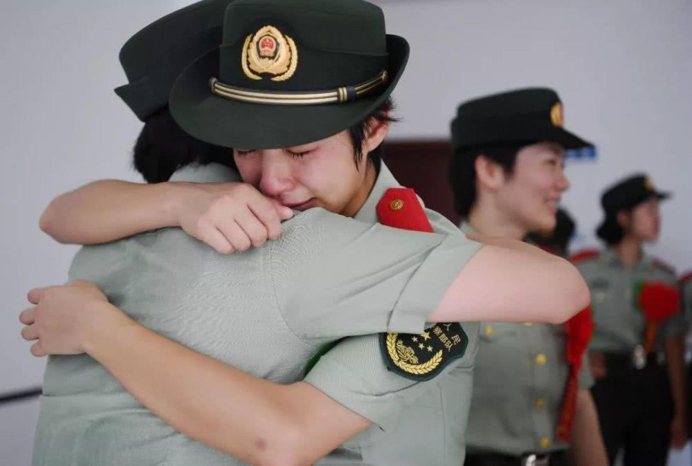 關(guān)于21式各軍種八一臂章的探討，關(guān)于各軍種八一臂章的探討，深入解析21式臂章特點