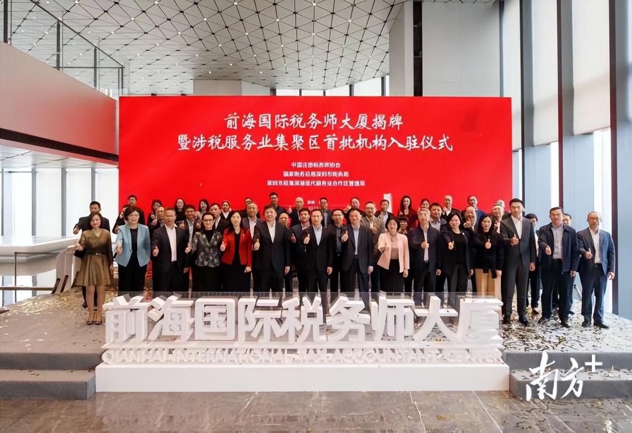 獨(dú)家爆料2025年香港正版資料免費(fèi)大全——一站式獲取所有資源！，獨(dú)家爆料，2025年香港正版資料大全——免費(fèi)獲取所有資源一站式平臺！
