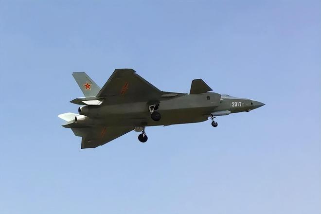 揭秘殲-22戰(zhàn)斗機(jī)的卓越性能與獨(dú)特優(yōu)勢(shì)，揭秘殲-22戰(zhàn)斗機(jī)的性能優(yōu)勢(shì)與獨(dú)特之處