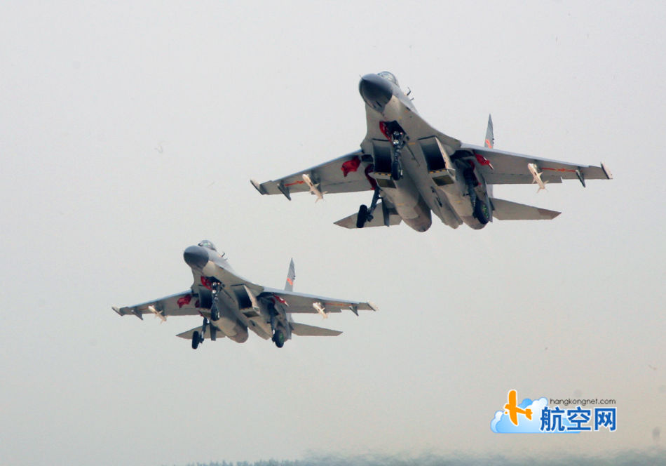 殲-11B戰(zhàn)機(jī)，中國空中力量的璀璨明珠，殲-11B戰(zhàn)機(jī)，中國空中力量的耀眼明珠