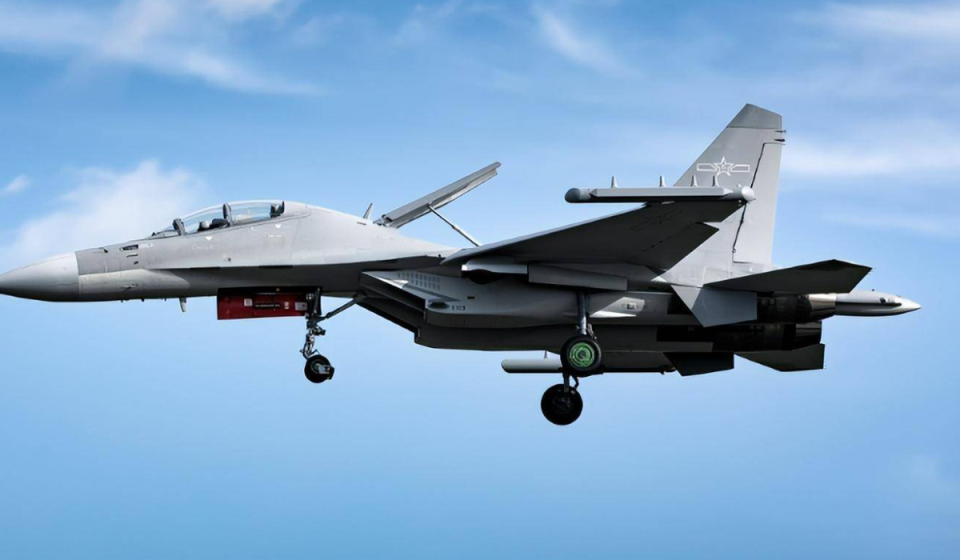 殲-16，中國航空工業(yè)的杰出代表，揭秘其屬于第幾代戰(zhàn)機(jī)，揭秘殲-16，中國航空工業(yè)杰出代表，究竟屬于第幾代戰(zhàn)機(jī)？