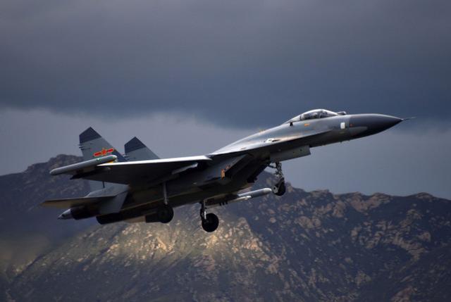 殲-11代號(hào)，揭示中國(guó)空軍強(qiáng)大戰(zhàn)斗力的象征，殲-11代號(hào)，中國(guó)空軍強(qiáng)大戰(zhàn)斗力的象征標(biāo)簽