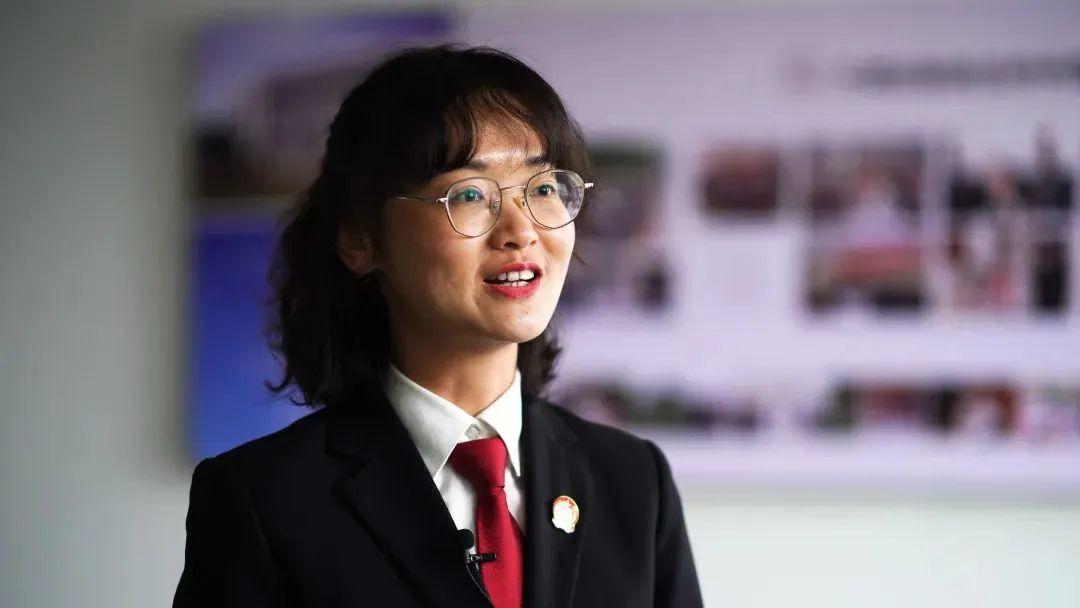 牙齒矯正，老年的后悔與年輕時(shí)的明智選擇，牙齒矯正，老年后悔與年輕時(shí)明智選擇的重要性