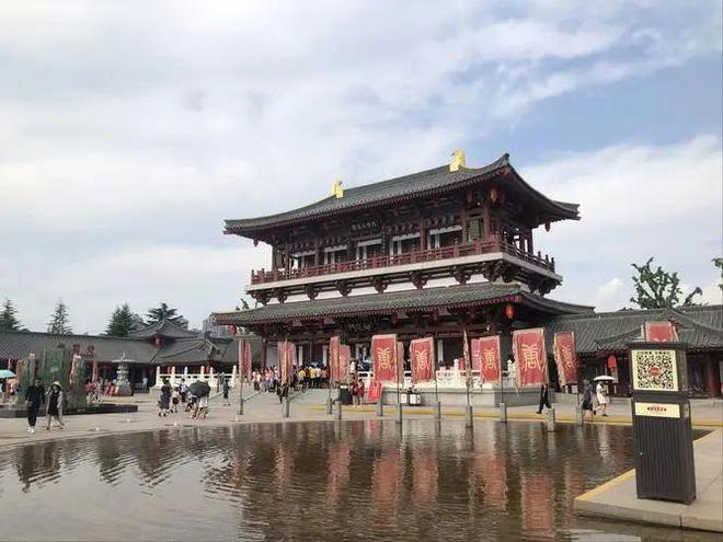 西安哪里好玩的景點(diǎn)——探索古都的絕佳旅游勝地，西安必游景點(diǎn)，探索古都的旅游勝地指南