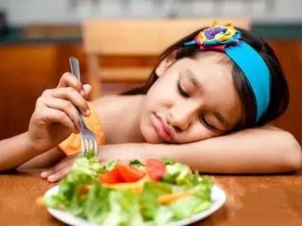 濕氣太重的癥狀與應(yīng)對(duì)之策，濕氣重的癥狀及應(yīng)對(duì)方法