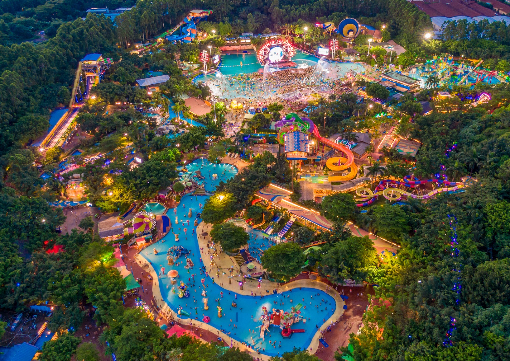 長隆水上樂園簡介——體驗(yàn)世界級水上娛樂勝地，長隆水上樂園，世界級水上娛樂勝地體驗(yàn)介紹