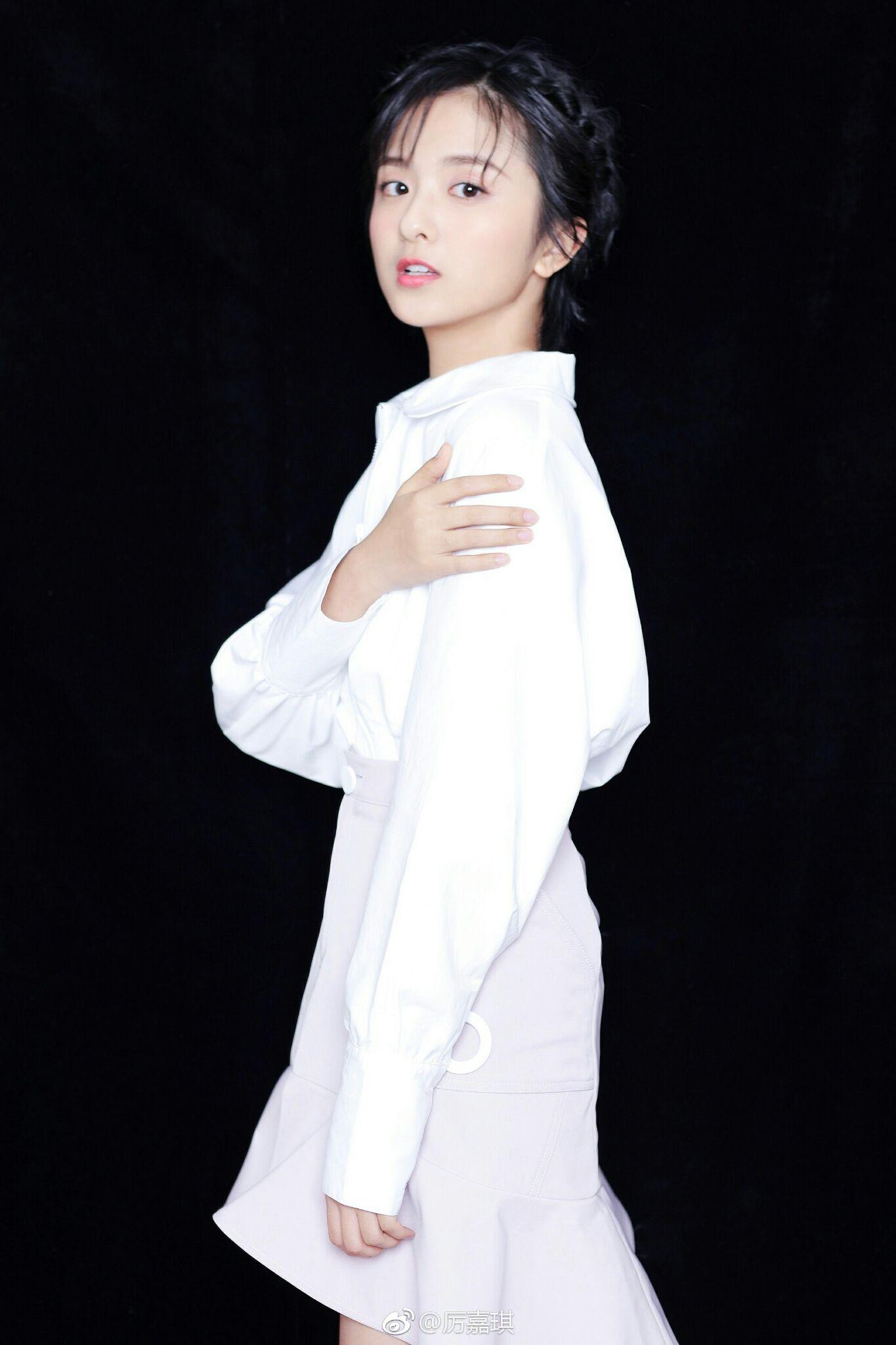 周也個人資料圖片，探索明星的私密世界，周也個人資料圖片，揭秘明星世界的私密之旅