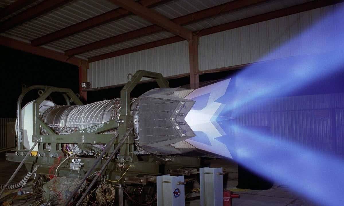 F119發(fā)動(dòng)機(jī)參數(shù)對(duì)比研究