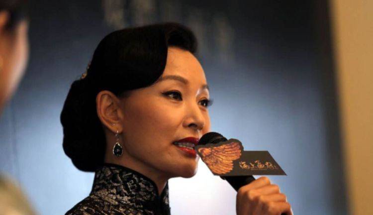 陳沖的幾任丈夫，探索明星的婚姻歷程，陳沖的婚姻歷程，探索明星的幾任丈夫之路