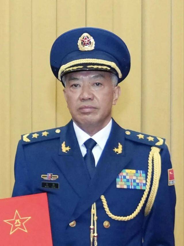 中國(guó)現(xiàn)役上將，他們的貢獻(xiàn)與影響力，中國(guó)現(xiàn)役上將，貢獻(xiàn)與影響力概覽