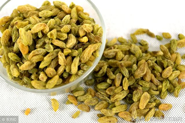 吃葡萄干的好處，健康營養(yǎng)的零食之選，葡萄干，健康營養(yǎng)的零食之選，吃它的好處有哪些？