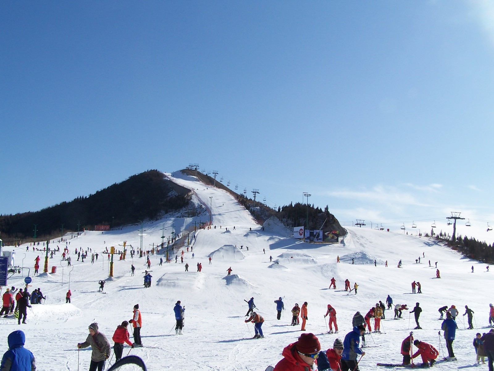 蓮花山滑雪場(chǎng)，體驗(yàn)冰雪運(yùn)動(dòng)的魅力與樂(lè)趣，蓮花山滑雪場(chǎng)，冰雪運(yùn)動(dòng)的魅力與樂(lè)趣體驗(yàn)之旅