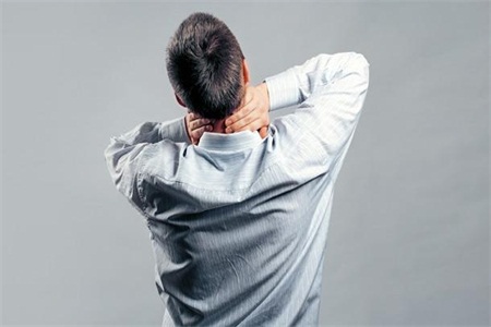 落枕了如何迅速恢復(fù)？全面指南幫你解決煩惱，落枕全面解決指南，如何快速恢復(fù)，告別煩惱？