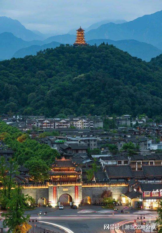成都三日游旅行團(tuán)，深度探索天府之國的魅力，深度探索天府之國，成都三日游旅行團(tuán)體驗之旅