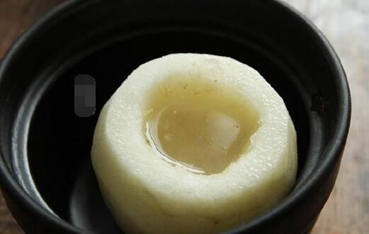 川貝燉雪梨的正確做法——健康養(yǎng)生的美味甜品，川貝燉雪梨，健康養(yǎng)生的美味甜品做法指南