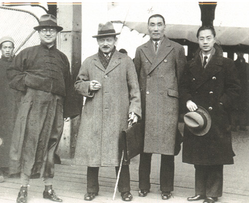 上將相當(dāng)于政府什么官，深度解析軍事官職與政府職位的對(duì)應(yīng)關(guān)系，上將相當(dāng)于政府什么官？深度解析軍事官職與政府職位的緊密關(guān)聯(lián)