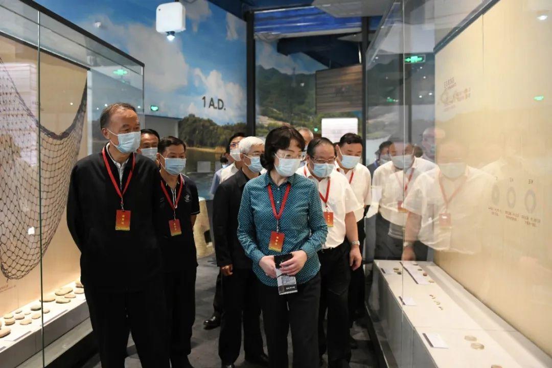 澳門掛牌正版掛牌完整掛，探索與解析，澳門掛牌正版探索與解析，完整掛牌指南