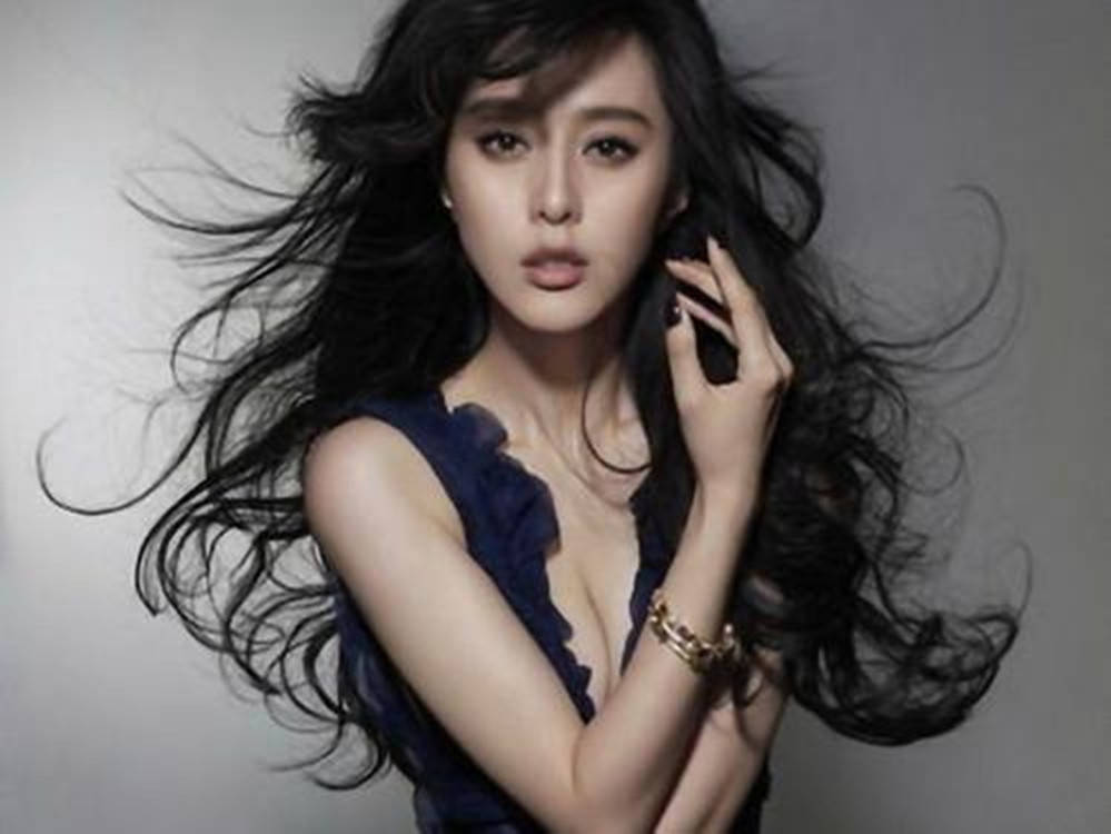 明星八卦資訊，揭秘娛樂圈背后的故事，娛樂圈內(nèi)幕揭秘，明星八卦背后的故事